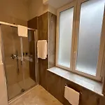 Domus Milone Bed & Breakfast Napoli