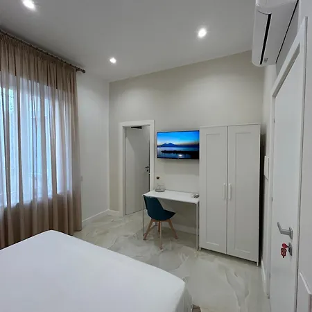 Domus Milone 3* Neapel