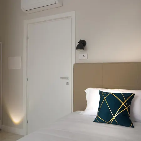 Bed & Breakfast Domus Milone Neapel