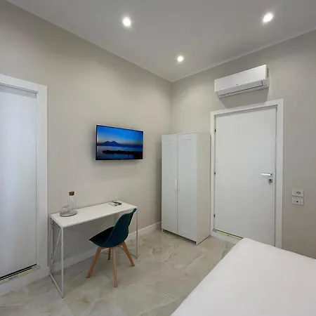 Domus Milone 3* Neapol