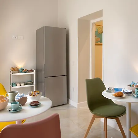 Domus Milone 3* Neapol