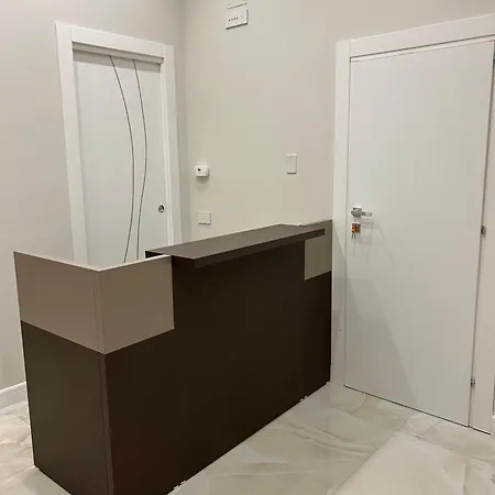 B&B Domus Milone 나폴리